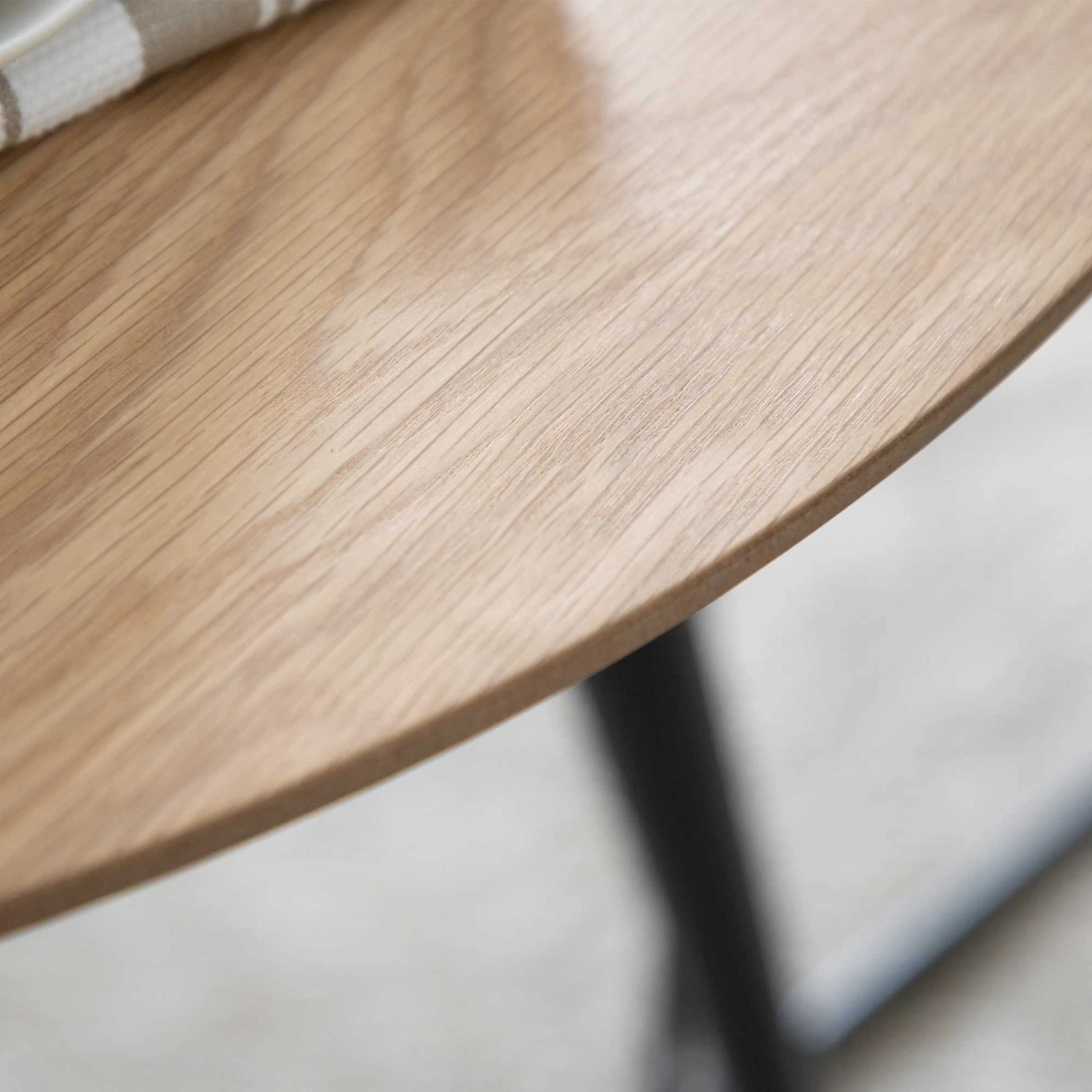 Astley Round Oak Dining Table 2 Astley Round Oak Dining Table - Image 2