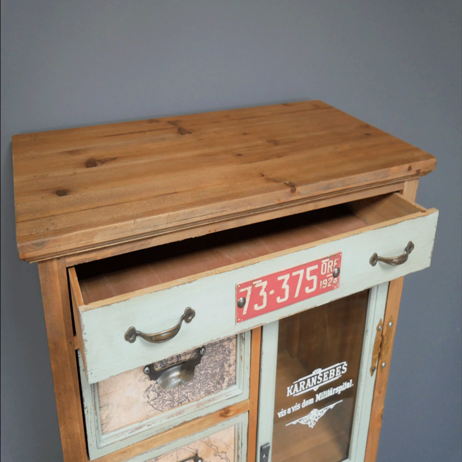 Retro Style Cabinet 5 Retro Style Cabinet - Image 5